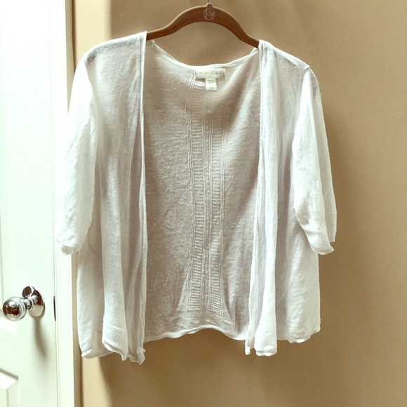 White open sweater - Picture 1 of 3